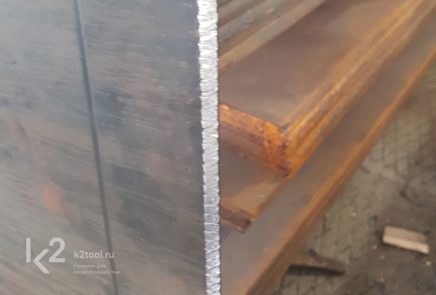 Пример кромки, обработанной кромкорезом UZ-15